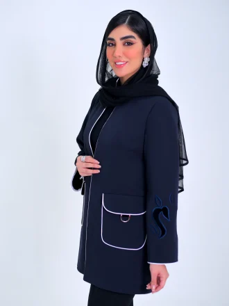 مانتو سورمه ای با گلدوزی طرح مزرعه