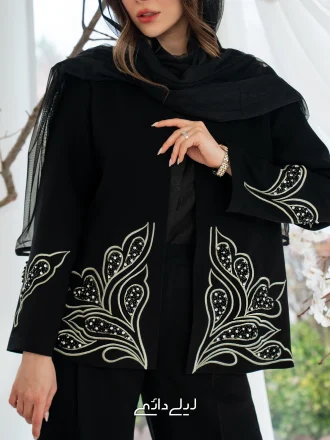 کت مشکی با گلدوزی کرم و سنگدوزی